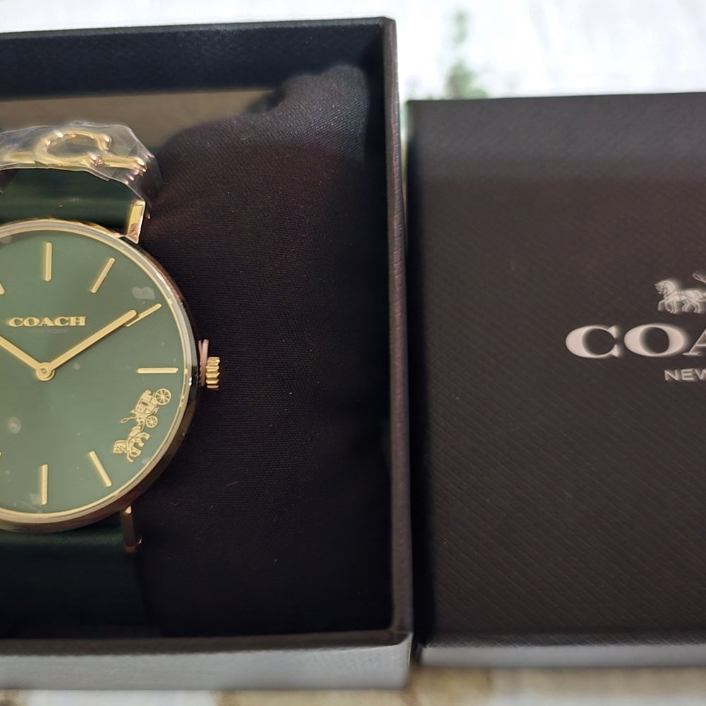 Coach Green Leather Strap Watch Brand New. By New York - Picture 12 of 12